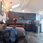 The Bird House At Invergarry Pet Friendly Апартаменты *