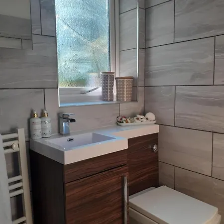 The Bird House At Invergarry Pet Friendly Apartamento *