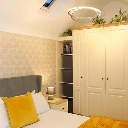 The Bird House At Invergarry Pet Friendly Apartamento