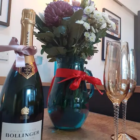 The Bird House At Invergarry Pet Friendly Lejlighed *